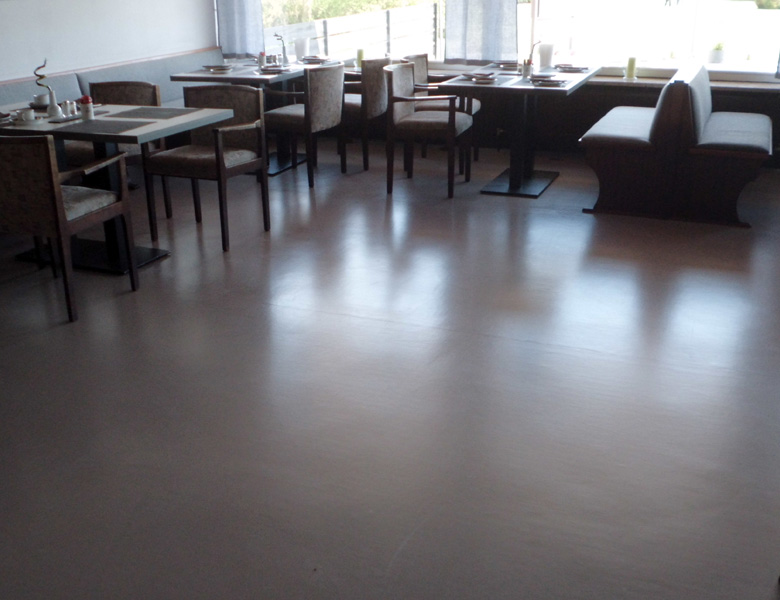 elastischer Bodenbelag in einem Restaurant